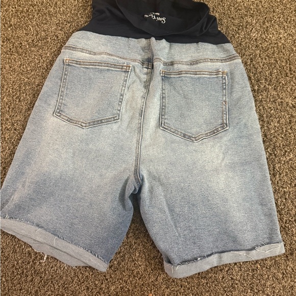 MATERNITY Parker Blue Jean Shorts Distressed Bermuda - Picture 2 of 3